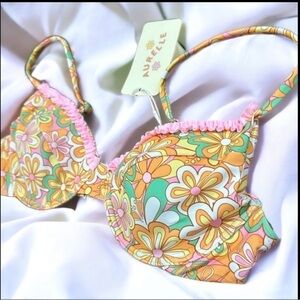 NWT Aurelle swim bikini top with pink top ruffle trim underwire Sz L 8-10 (B-C)